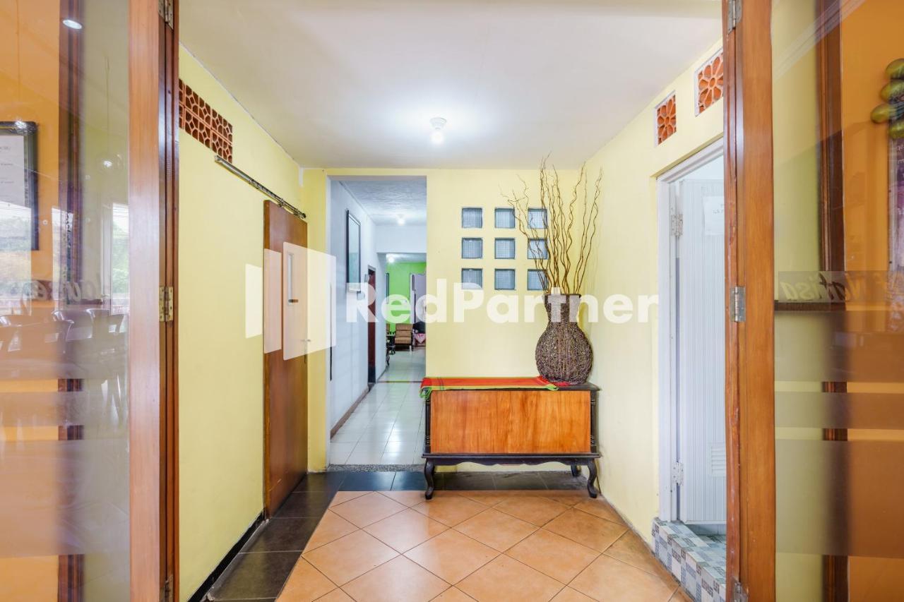 Nafisa Homestay Syariah Near Jatim Park 3 Batu Mitra Reddoorz Malang Exteriér fotografie