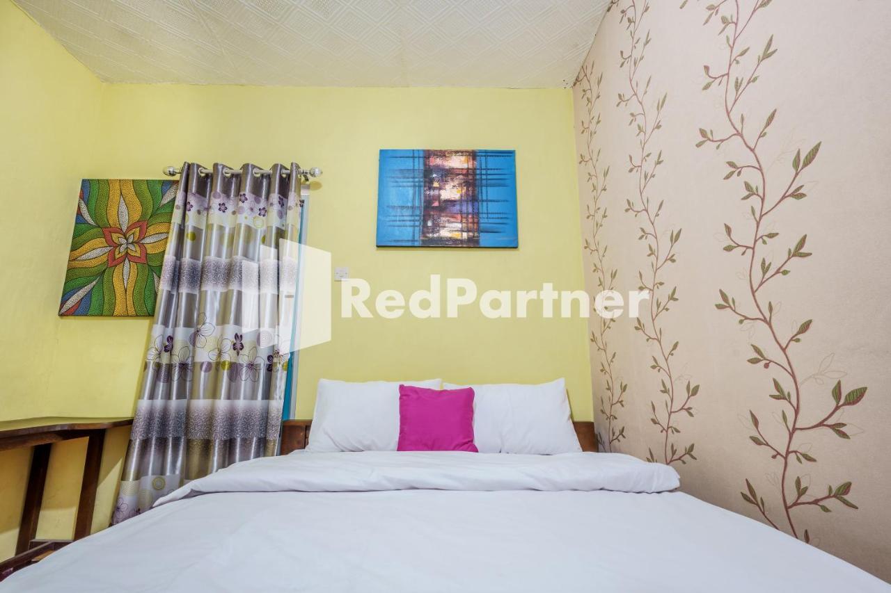 Nafisa Homestay Syariah Near Jatim Park 3 Batu Mitra Reddoorz Malang Exteriér fotografie