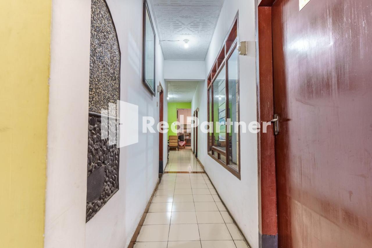 Nafisa Homestay Syariah Near Jatim Park 3 Batu Mitra Reddoorz Malang Exteriér fotografie