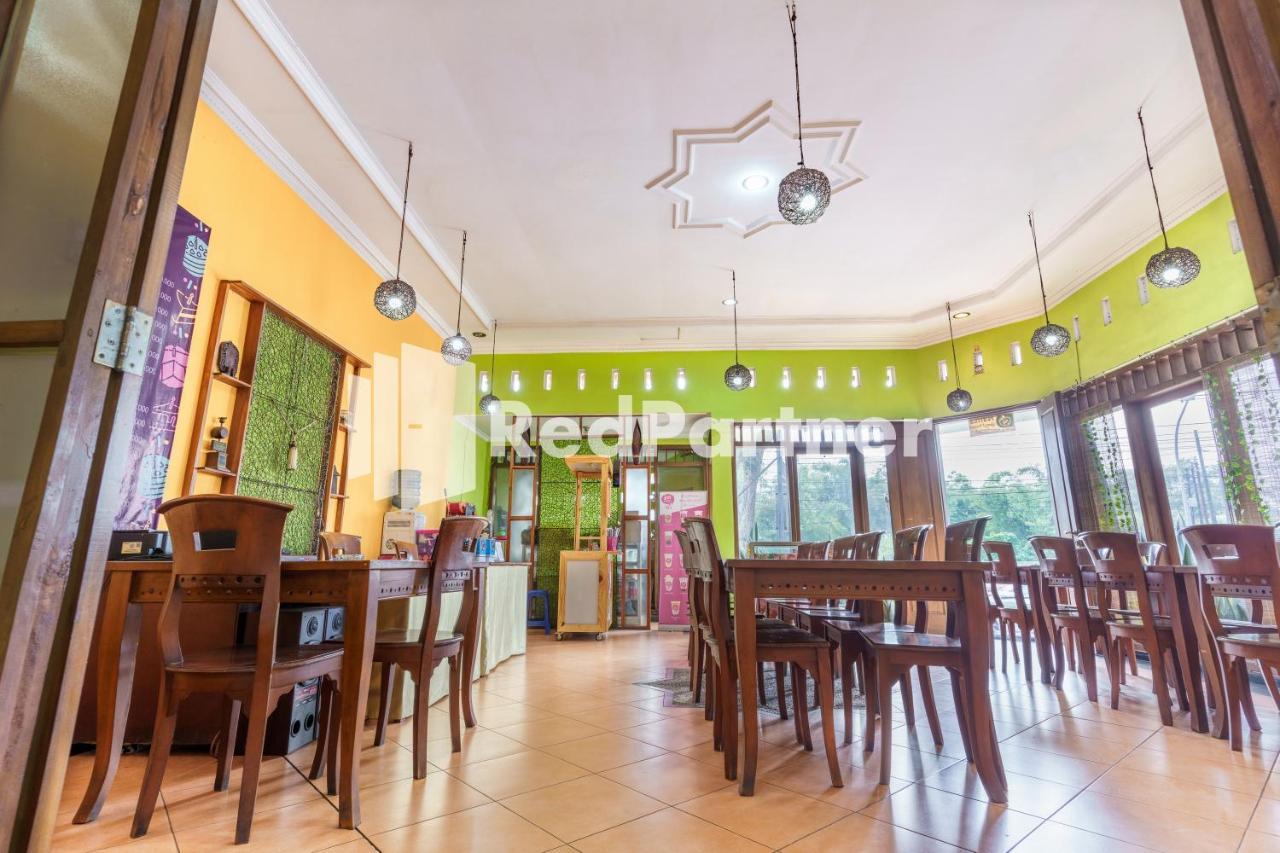 Nafisa Homestay Syariah Near Jatim Park 3 Batu Mitra Reddoorz Malang Exteriér fotografie