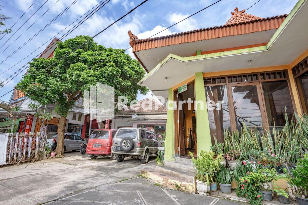 Nafisa Homestay Syariah Near Jatim Park 3 Batu Mitra Reddoorz Malang Exteriér fotografie